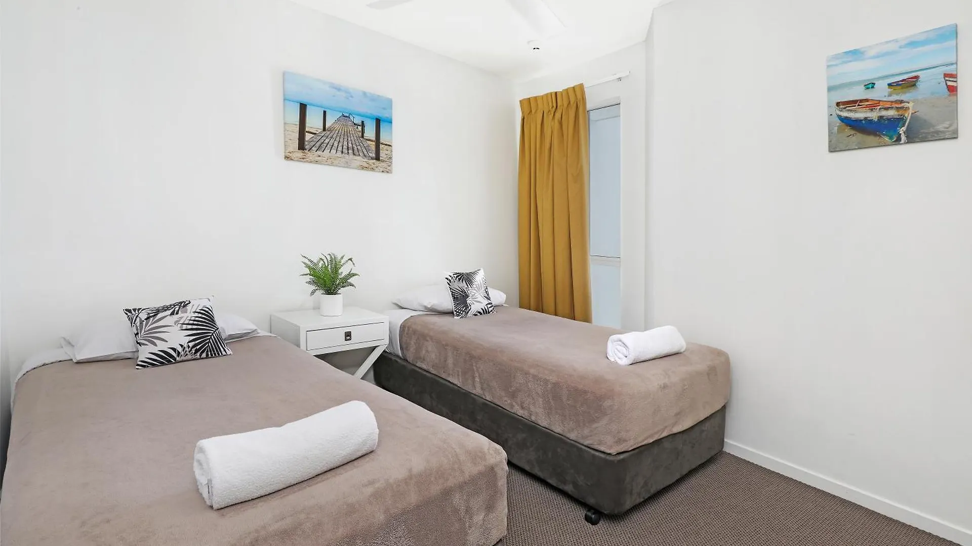 Beachside Resort Kawana Waters Buddina