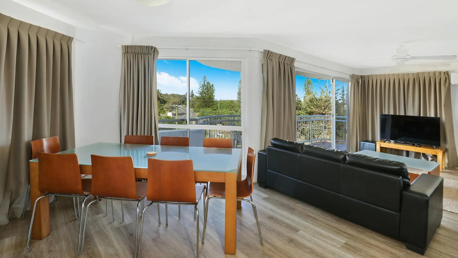 Beachside Resort Kawana Waters Buddina