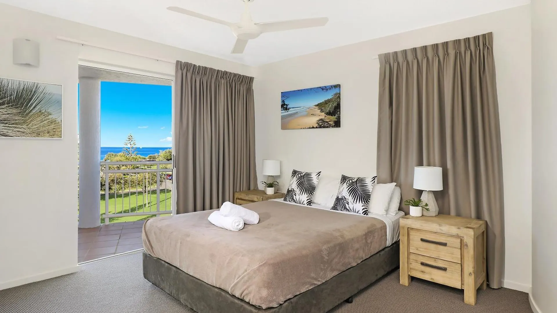 Beachside Resort Kawana Waters Buddina